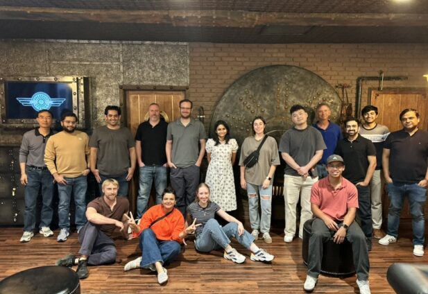 life-at-komprise-rk302z985tw6azquo0xatv8v9sagexf173aj5xbd8w